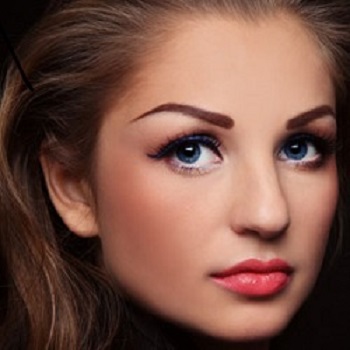 TD NAILS - Eyebrows wax